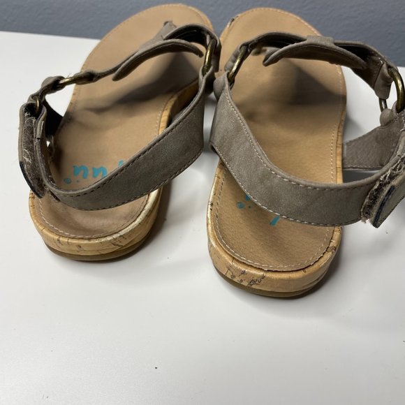 YUU taupe thong cork wandey sandals size 9 - Picture 8 of 8